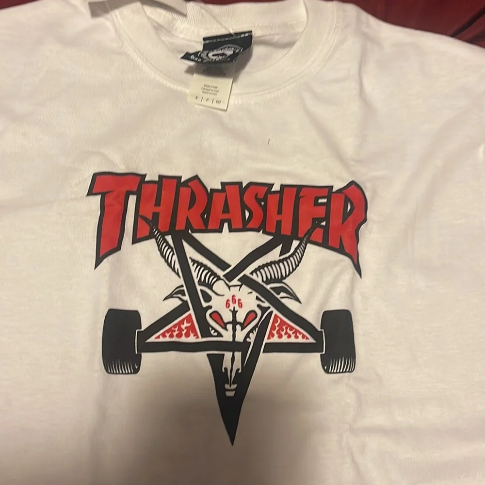 White Thrasher Skategoat Shirt Two Tone - Picture 3 of 3